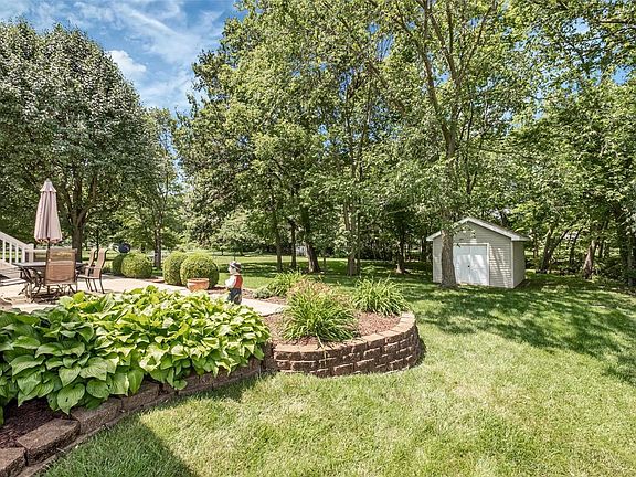3rd image of 2429 Oak Forest Dr