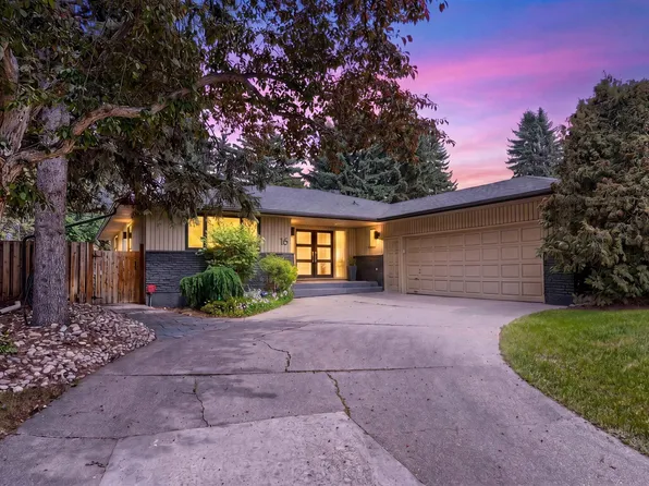 16 Quesnell Rd NW, Edmonton, AB T5R 5N2