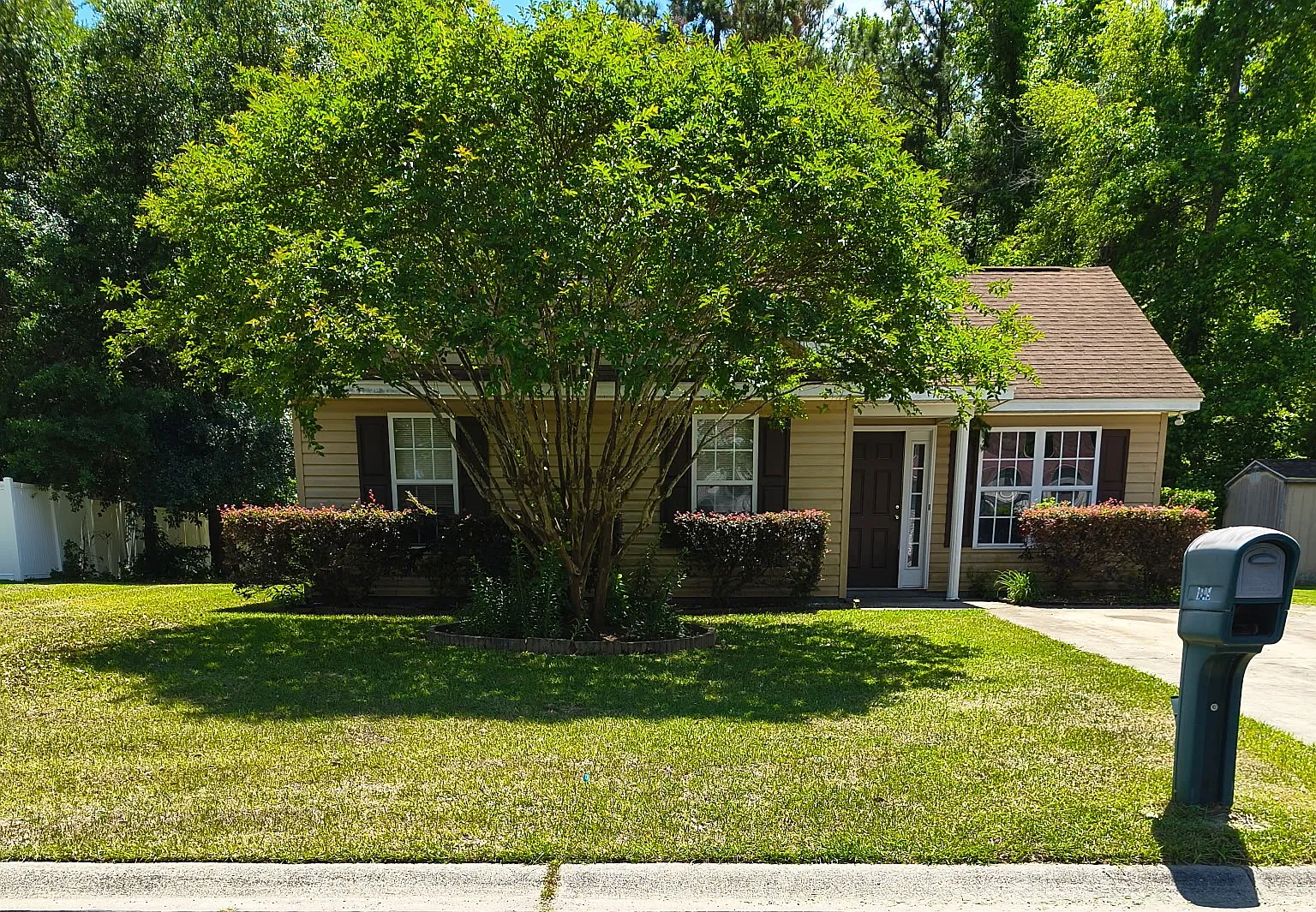 1849 Athens Dr — Photo 1