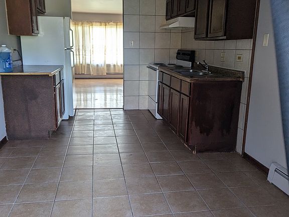 4th image of 6 Scott St #1