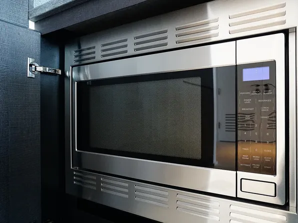 130 William Street image 16 of 68