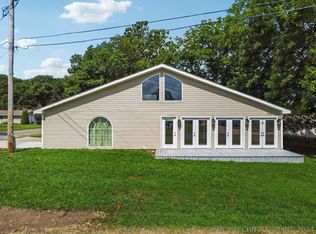 1520 108th St NW, Grove, OK 74344