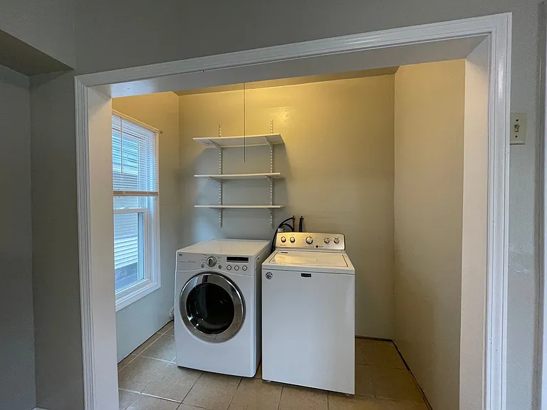 1869 Carter Ave #1 — Photo 9