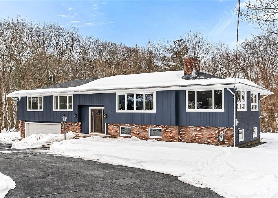 2nd image of 715 Summer St
