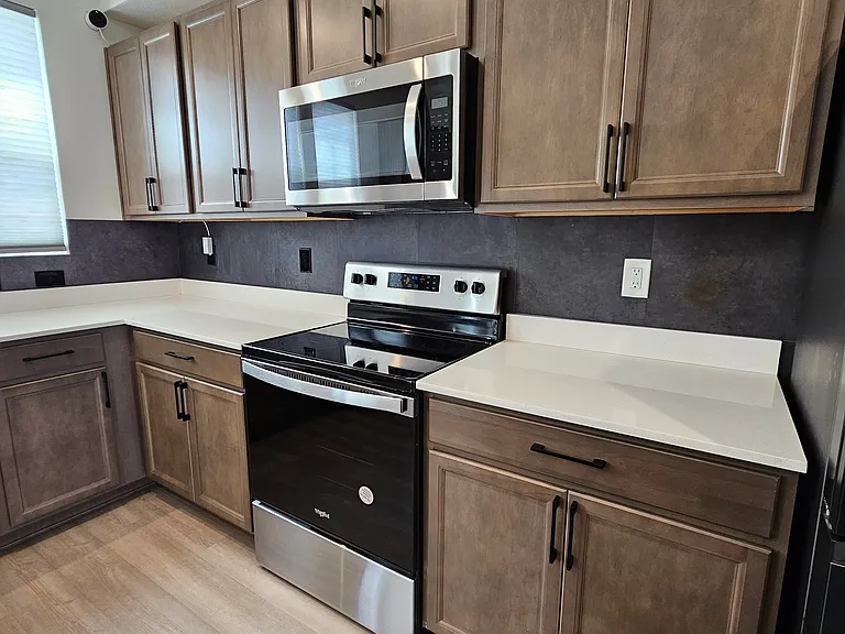 1728 Blenker Dr — Photo 8