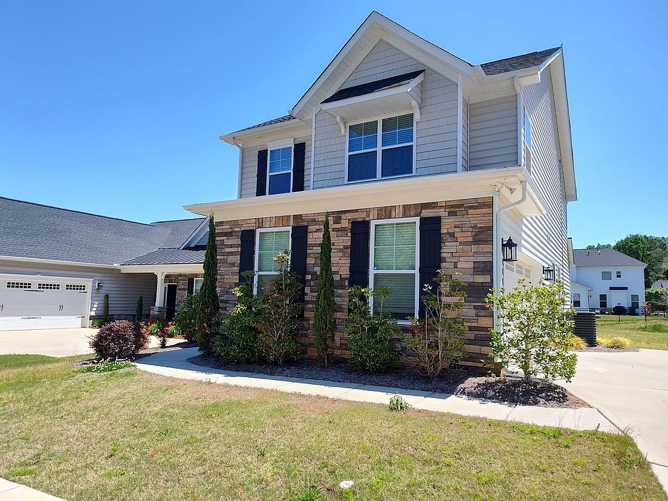 1st image of 170 Pine Eagle Dr