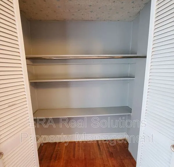 695 S Eureka Ave — Photo 13