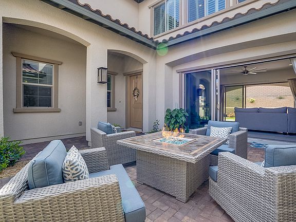 3rd image of 363 Capistrano Vistas St