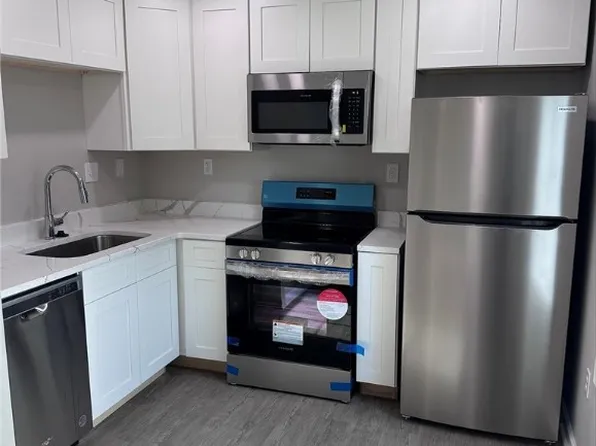 725 Wilson St, Petersburg, VA 23083