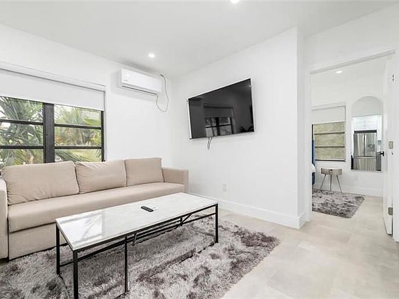 3rd image of 2541 NE 181st St #D