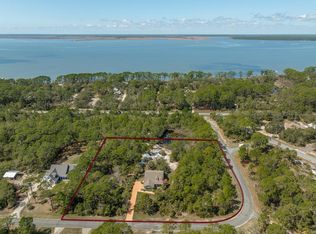 134 Shadow Bay Dr, Eastpoint, FL 32328