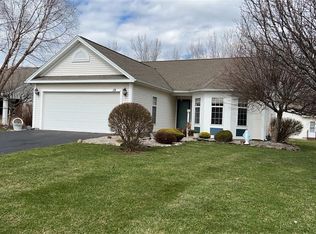 19 Glenn Hvn, Spencerport, NY 14559