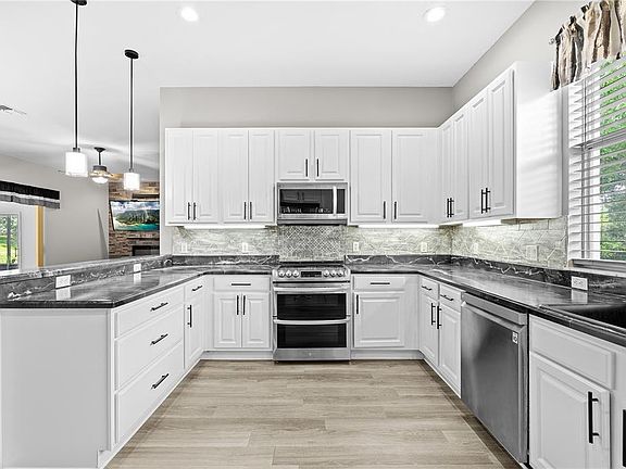 5th image of 25501 Maurepas Ln