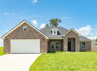 2138 Twin Lakes Blvd, West Columbia, TX 77486