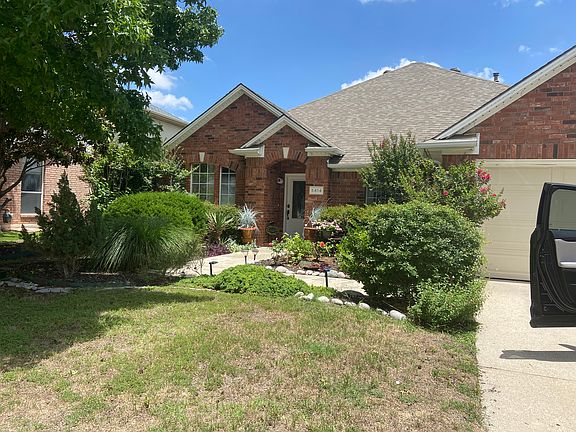 3rd image of 5414 Plantation Ln