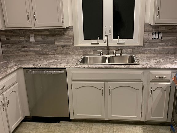 4th image of 6041 Somerset Dr