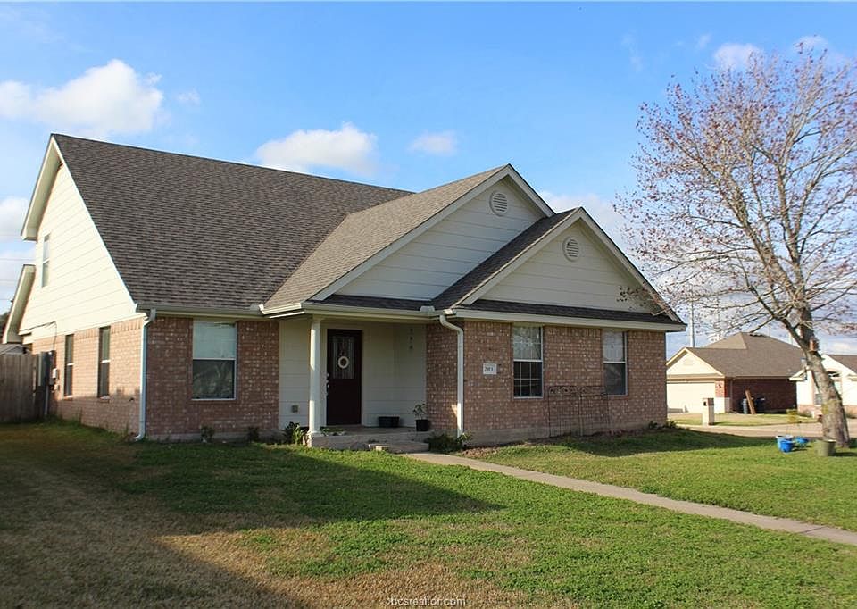 1st image of 2913 Horseback Ct