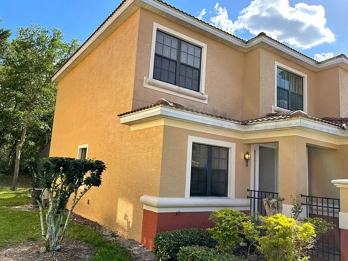 3 bed, 2.5 bath, 1645 sqft, $1,600 — Photo 3