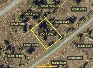 317 Pembroke St, Lehigh Acres, FL 33974