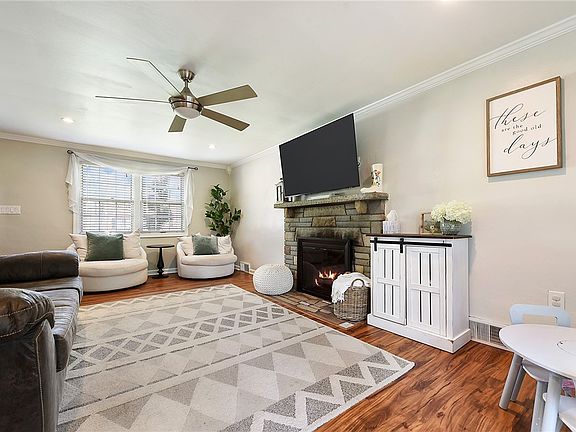 2nd image of 1336 Sylvandell Dr