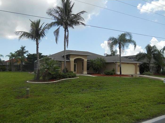 2nd image of 2702 Cape Coral Pkwy W