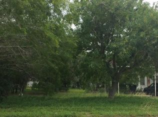 3100 Bel Aire Rd, Des Moines, IA 50310