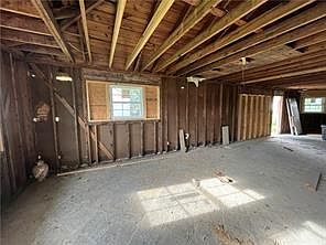 2nd image of 2921-23 Mandeville St