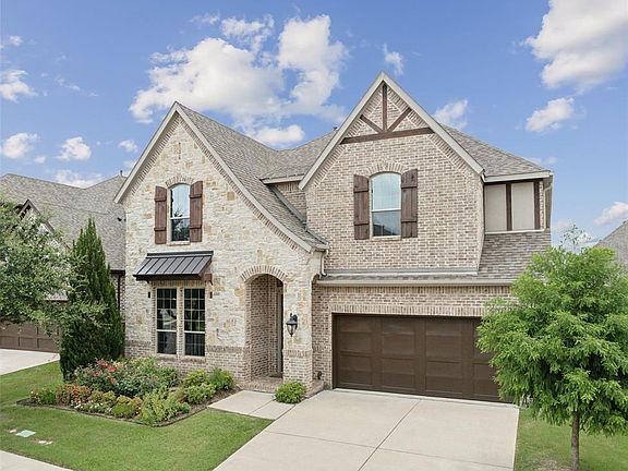 2nd image of 2608 San Jacinto Dr