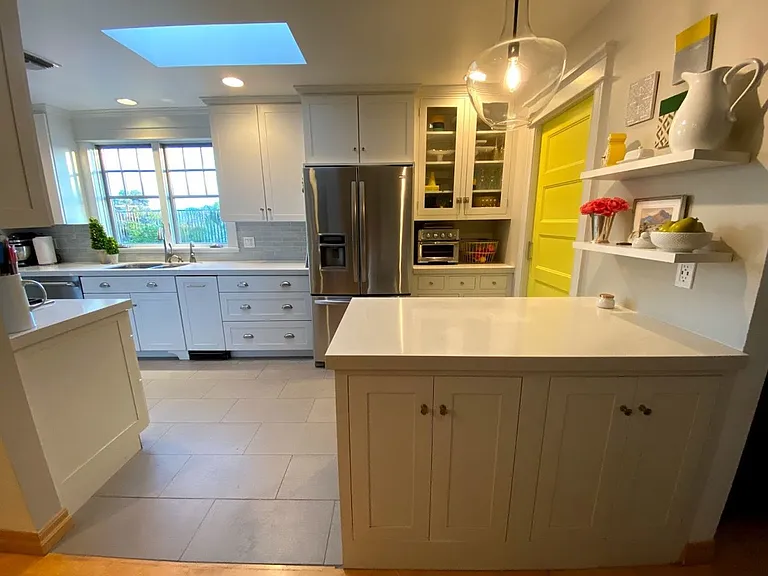 5921 McDonie Ave — Photo 4