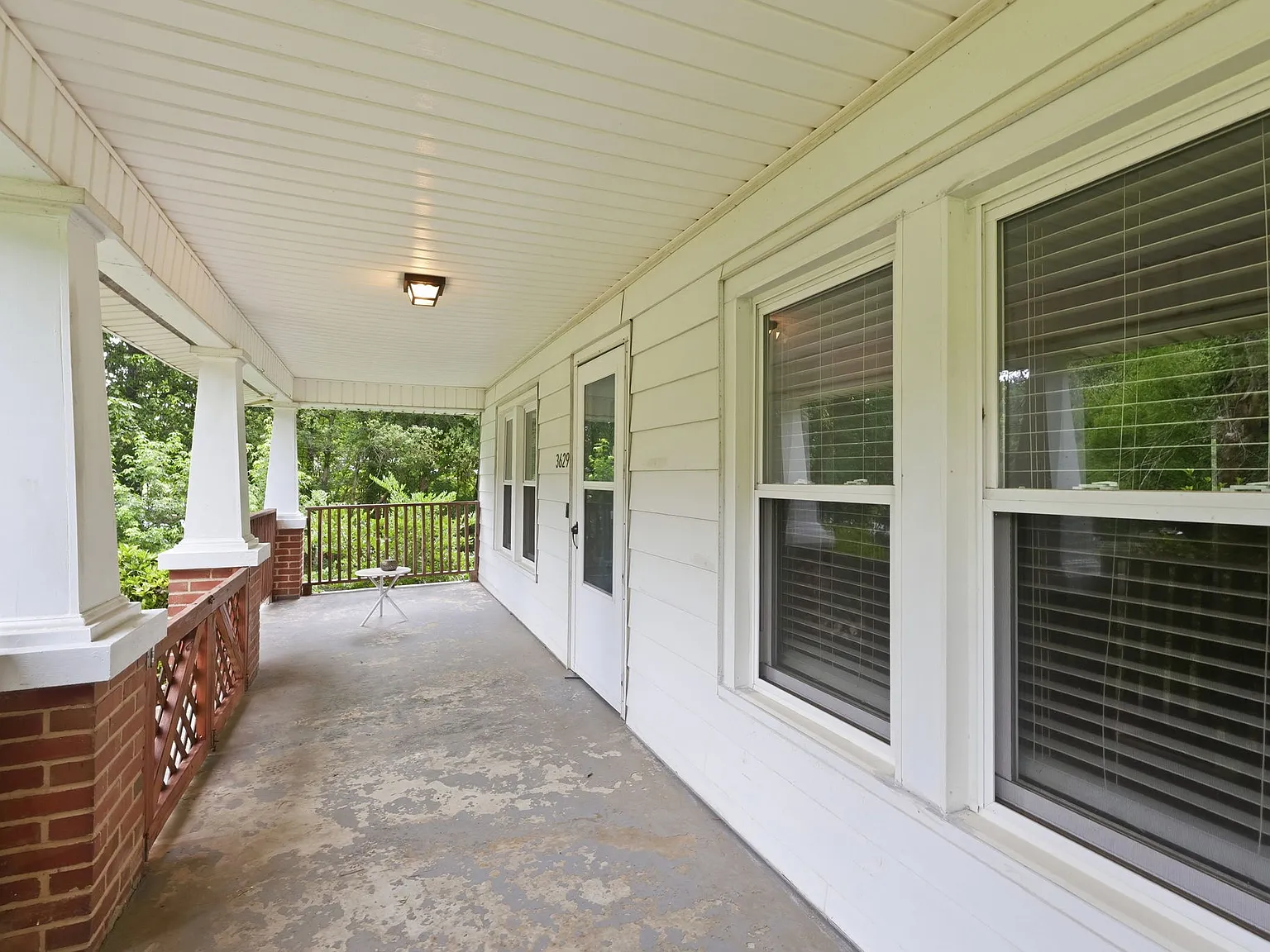 2 bed, 1.5 bath, 1016 sqft, $1,850 — Photo 4