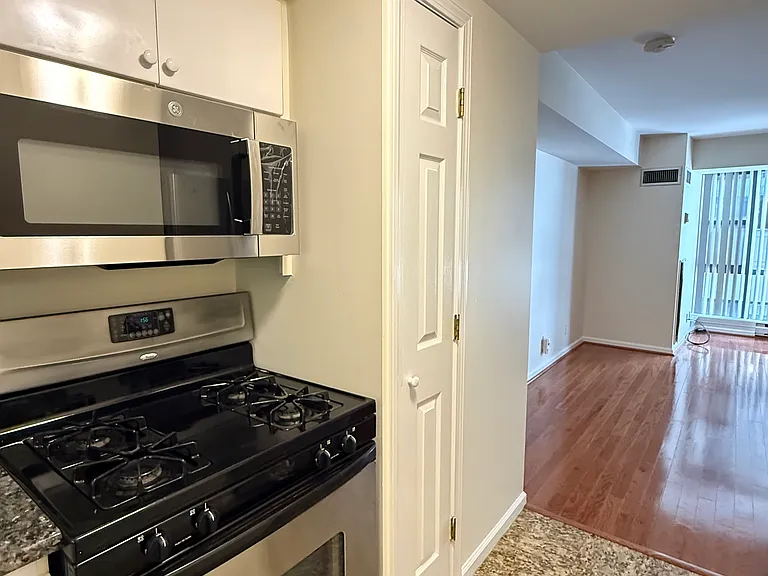 170 Tremont St #307 — Photo 15