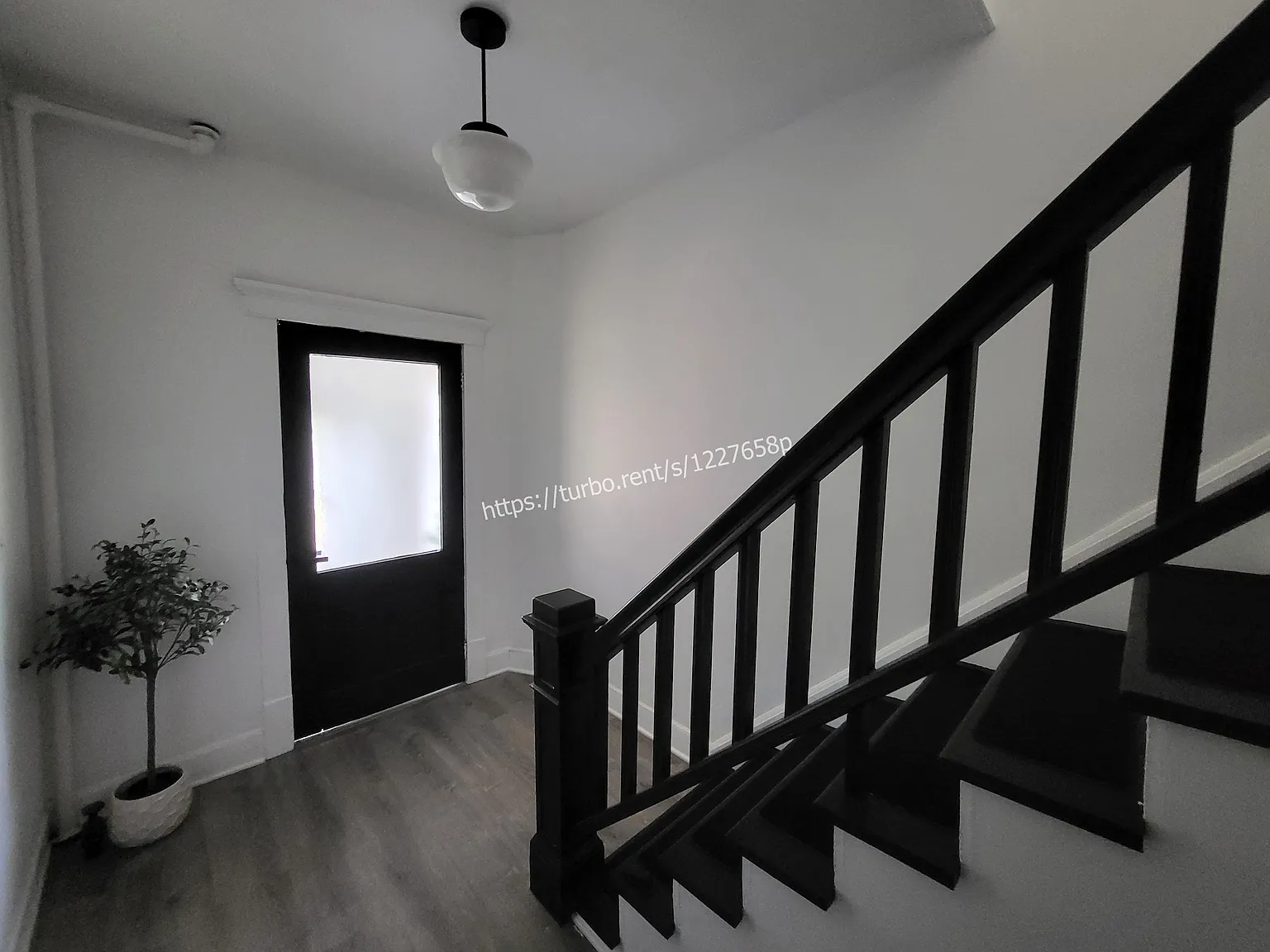 2 bed, 1140 sqft, $2,500 — Photo 4