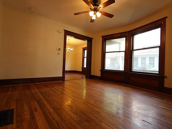 3rd image of 2045 Francis Ave SE