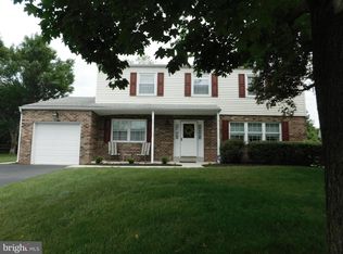 1145 Horseshoe Dr, Blue Bell, PA 19422