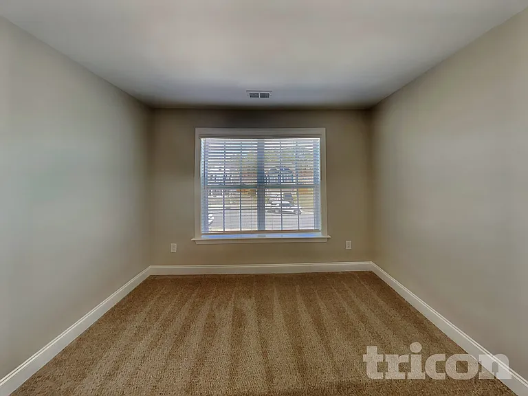 834 Lakemont Dr — Photo 12