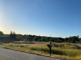 2748 Heinemann Dr, Valley Springs, CA 95252