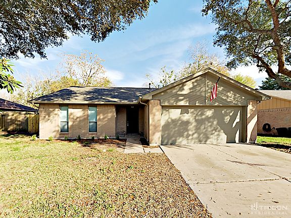 3rd image of 7411 Soledad Dr