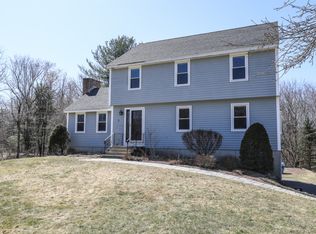 7 Apple Blossom Dr, Londonderry, NH 03053