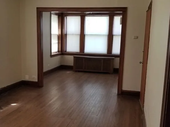 8615 S Exchange Ave APT 1, Chicago, IL 60617