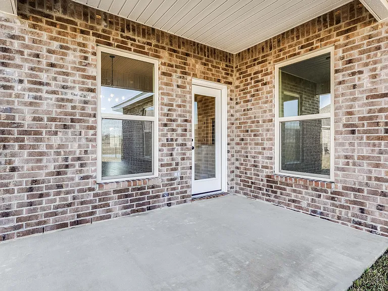 141 Ridley Ln — Photo 20