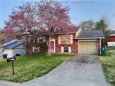 104 Dodd St, Poca, WV, 25159