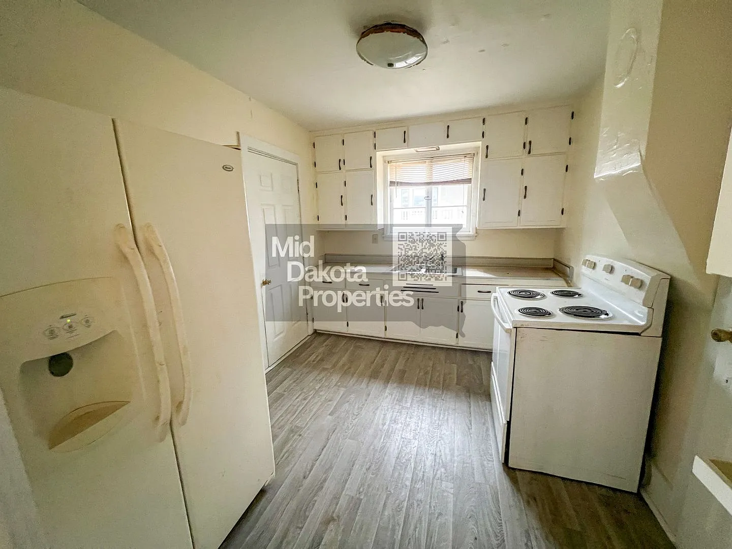 623 E Hanson-3 bedroom house — Photo 4