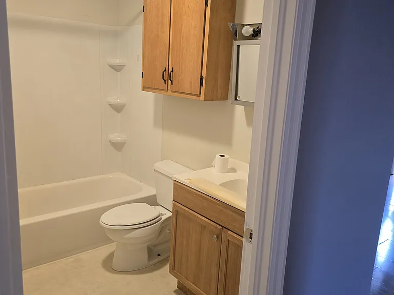 1216 E Main St #1/2 — Photo 13
