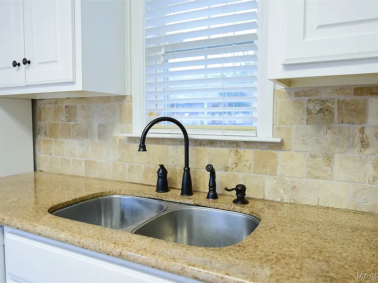 2104 Halcyon Downs Loop — Photo 12