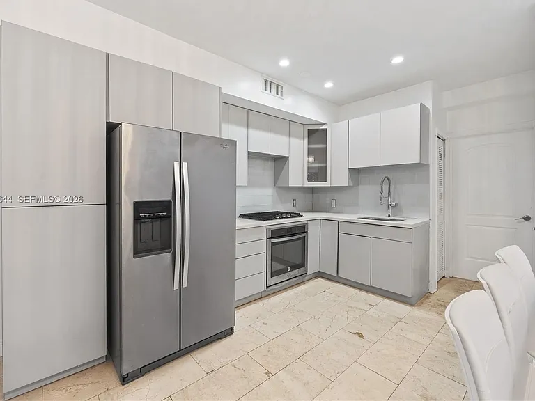 4215 Sheridan Ave #3 — Photo 1