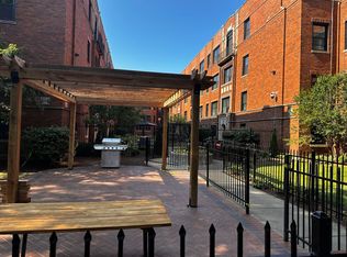 1552.5 W Juneway Ter #2G, Chicago, IL 60626