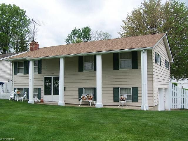 1st image of 4466 Aspen Dr