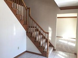 2nd image of 307 Village Ct