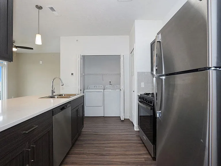 Meadowbrooke Apartment Homes — Photo 21