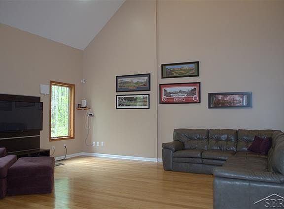 2nd image of 510 Shannon Dr